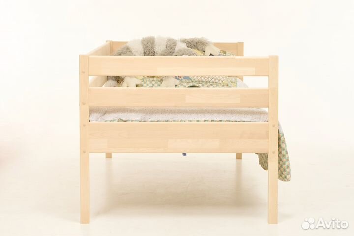 Кровать детская с бортиком