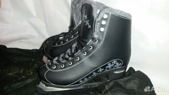 Новые коньки Bladerunner 37р