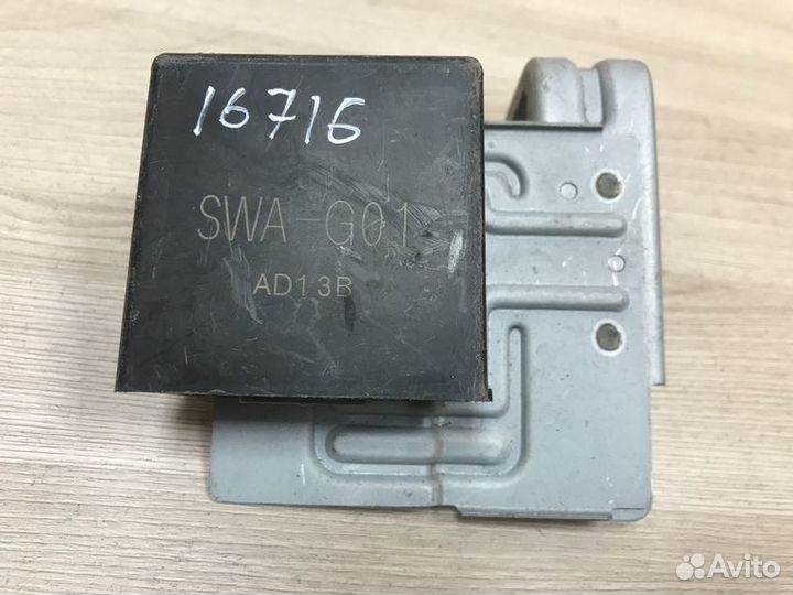 Блок управления светом Honda CR-V 3 RE с2006-2012г