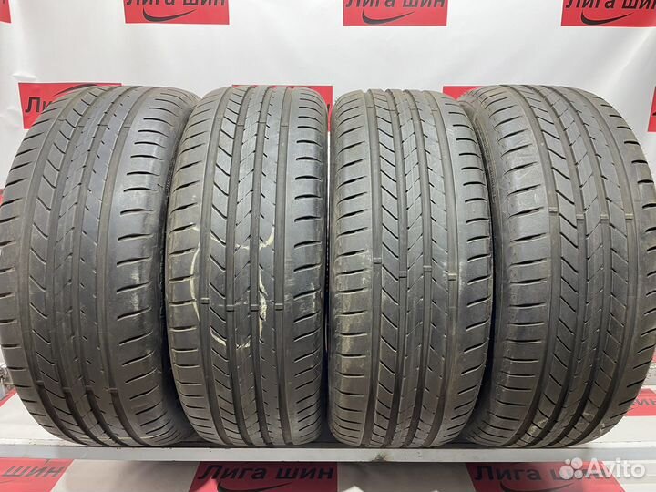 Goodyear EfficientGrip 235/45 R19