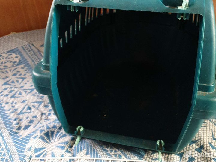 Переноска для кошек и собак