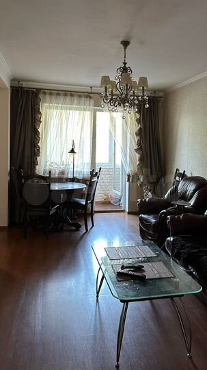 4-к. квартира, 92,6 м², 1/10 эт.