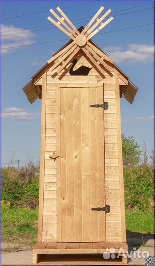 Уличный туалет деревянный HME555