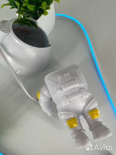 Ночник звёздное небо-астронавт