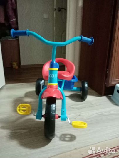 Трехколесный велосипед