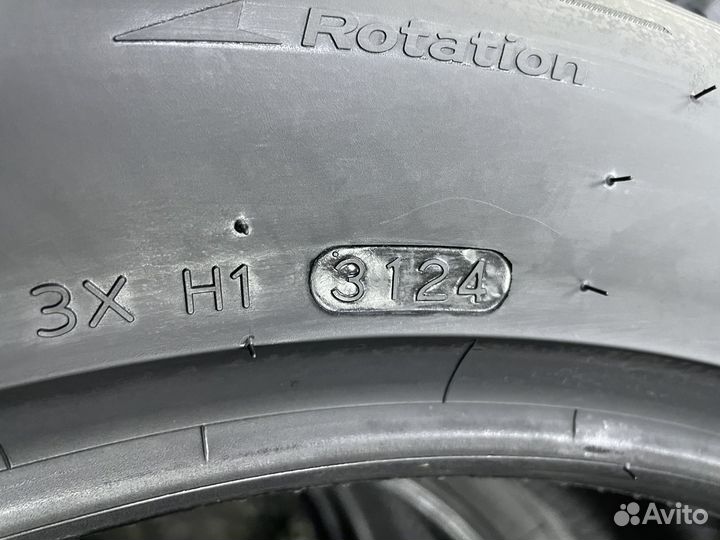 Hankook Winter I'Cept Evo 3 X W330A 255/50 R20 109V