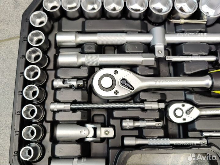 Набор инструментов Эврика PRO 61 предмет