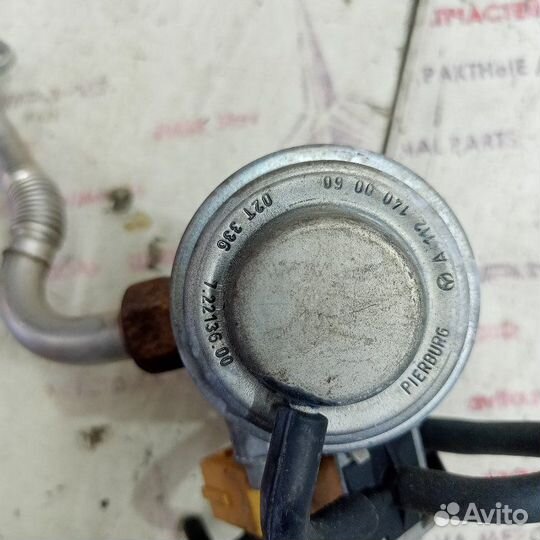 Клапан EGR Mercedes E-Class W211 M112.949 2002