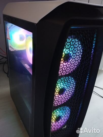 Игровой мощный блок на Intel Е-2680(Core i7)