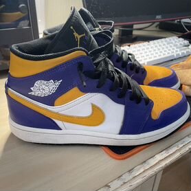 Nike air jordan 1 mid lakers