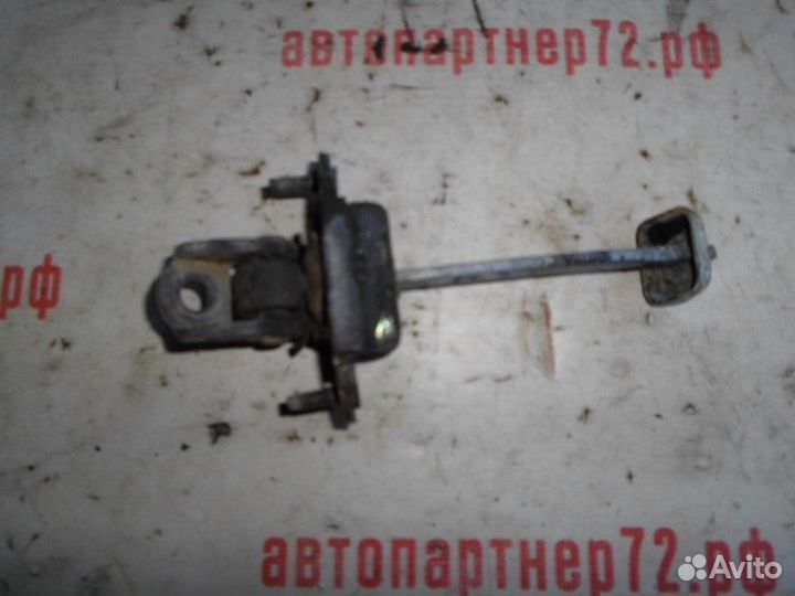 Ограничитель двери задней правой Ford Mondeo 3 200