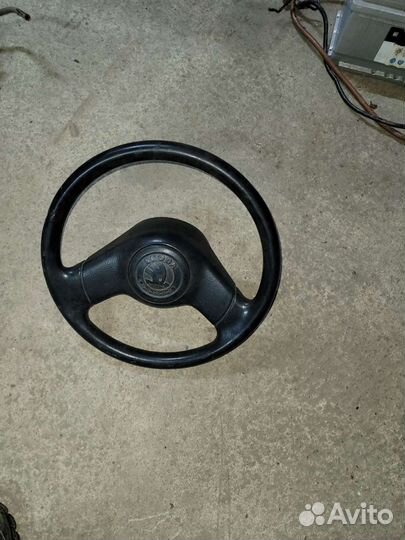 Руль на шкоду фелиция 97г