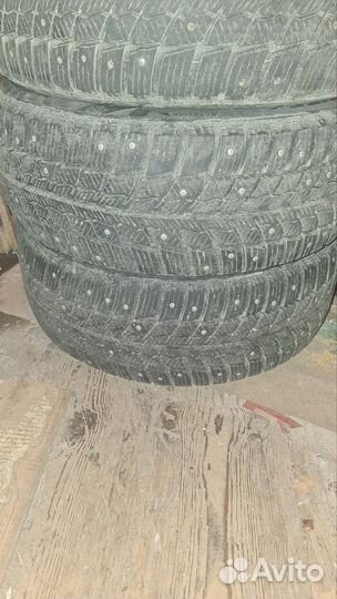 Delinte WD52 215/55 R17