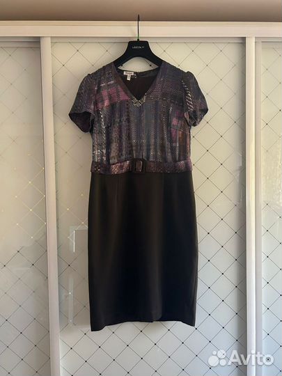 Стильное платье