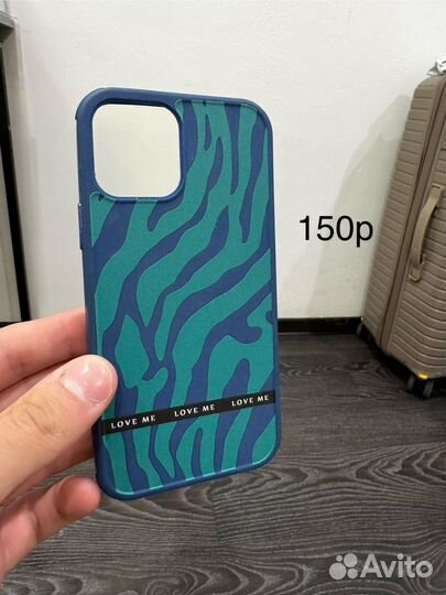 Чехлы на телефон iPhone 12