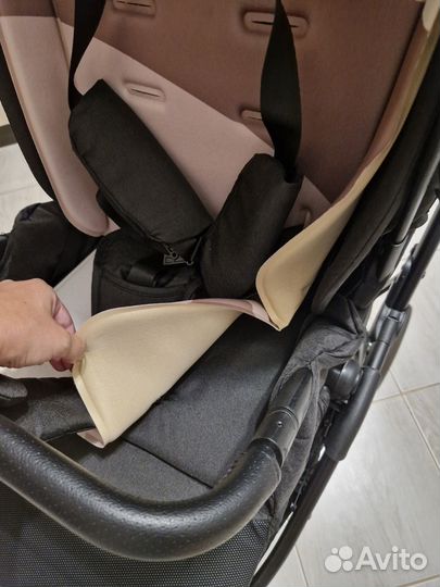 Коляска прогулочная Happy Baby avery