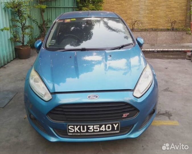 В разборе Ford Fiesta 2015г. рестайлинг, 1,0л