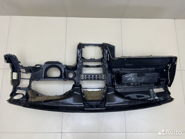 Торпедо Mercedes W210