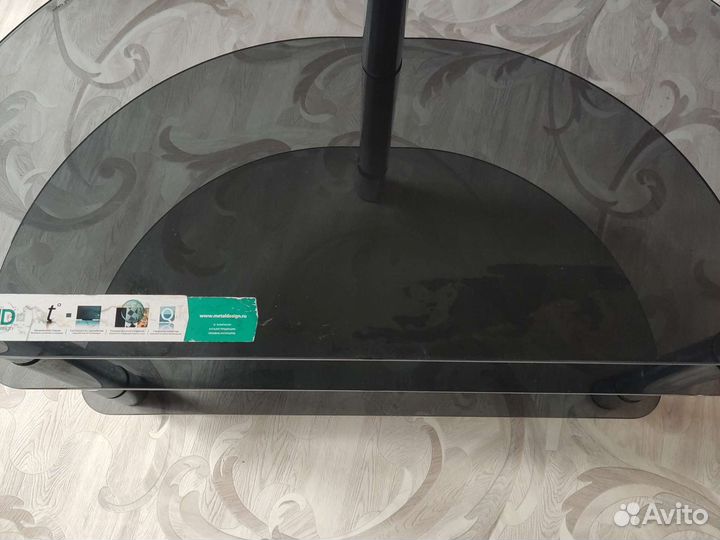 Стеклянная тумба под тв