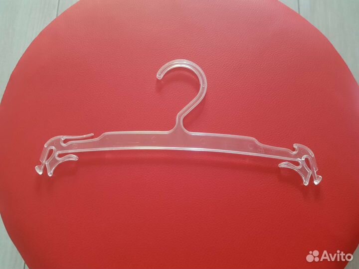 Вешалка 27 см пластик