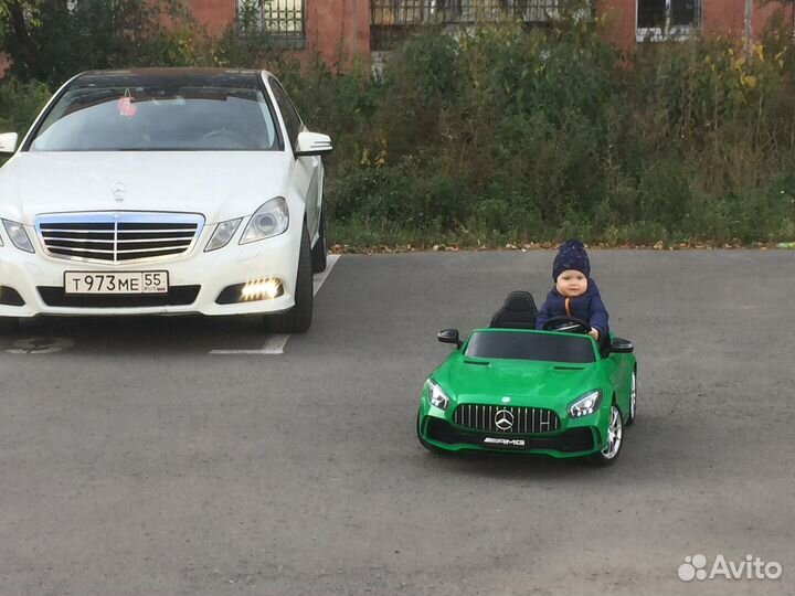 Электрическая машинка для детей