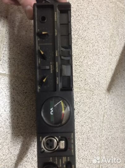 Кассетный магнитофон