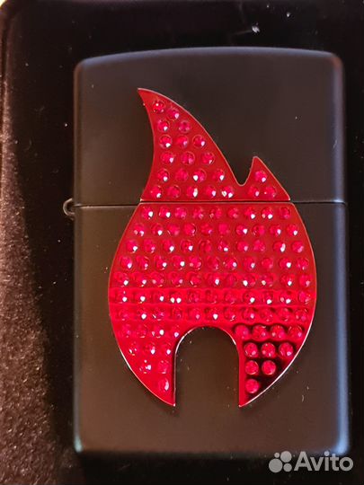 Zippo. Женская. Мерцающее пламя. NEW