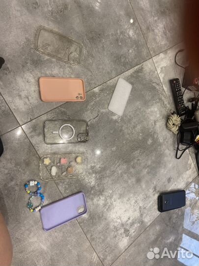 Чехлы на телефон iPhone 11