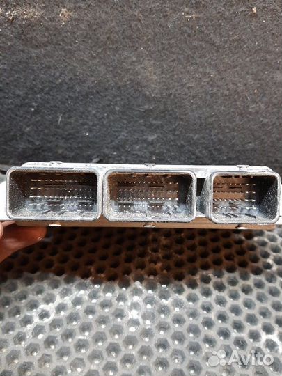 Блок управления двигателем Renault Logan 2 K4M2842