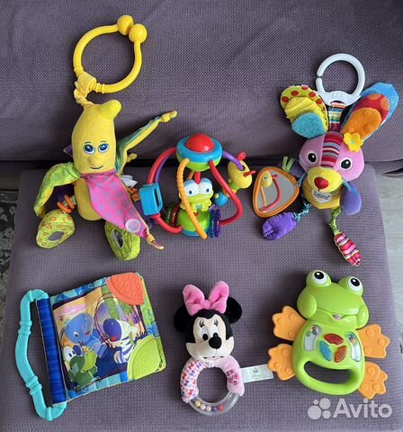 Игрушки для малышей до года