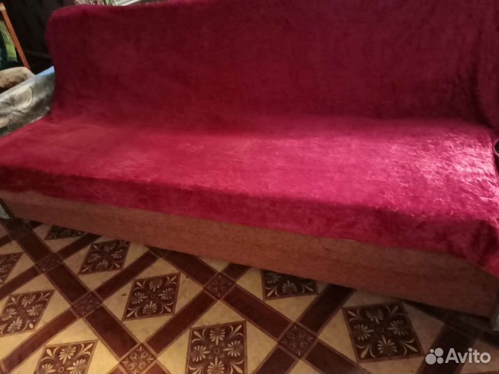2 дивана б.у.оба. 1+1. 2 тыс+ 5 тыс