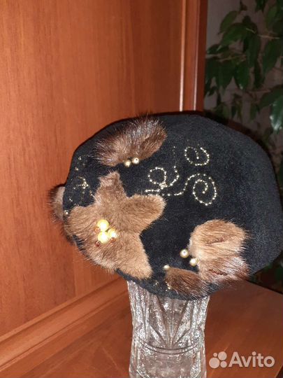 Берет женский