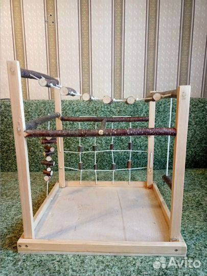 Игровой комплекс для попугая