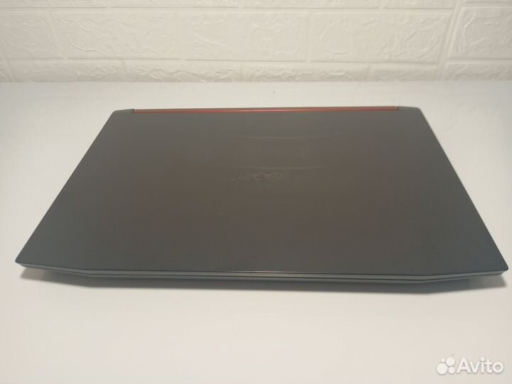 Acer nitro core i5/16 GB/GTX 1050 2 GB