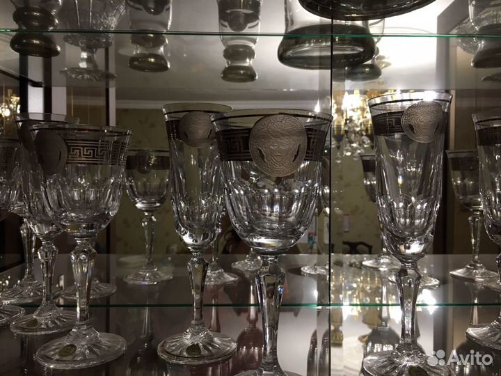 Бокалы. Фужеры на ножке