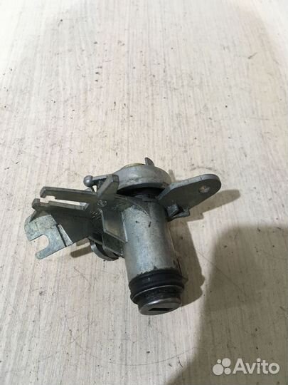 Личинка замка багажника Audi A4 B6