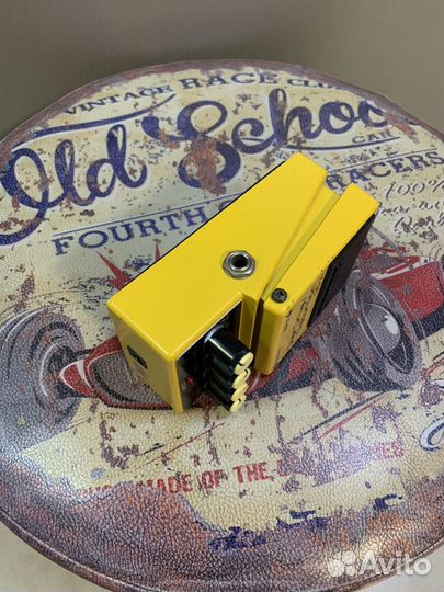 Педаль эффектов, дисторшн Boss OS-2