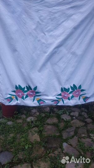 Старинные подзор,наволочка,рушник с вышивкой