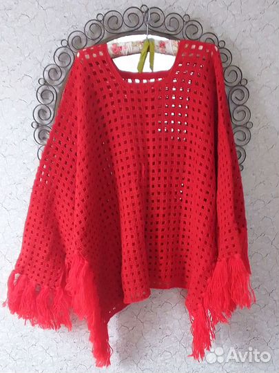 Пончо женское ручной вязки