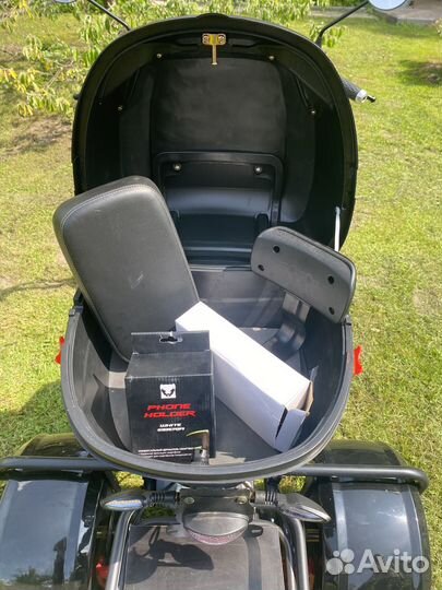 Электроскутер White Seberia 1500W