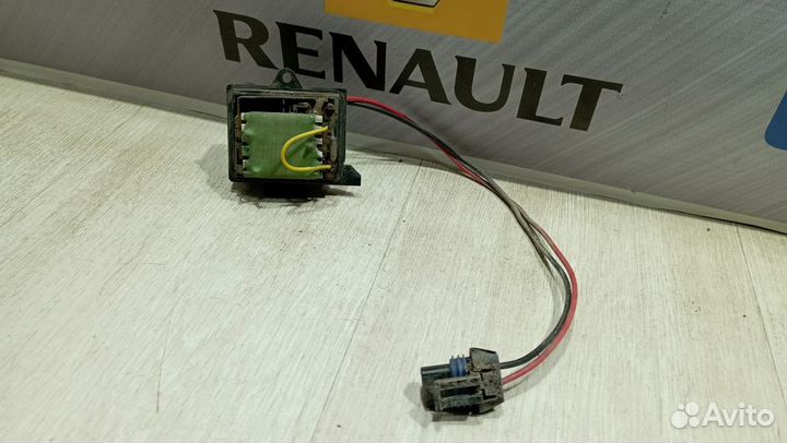Резистор печки Реостат Renault symbol