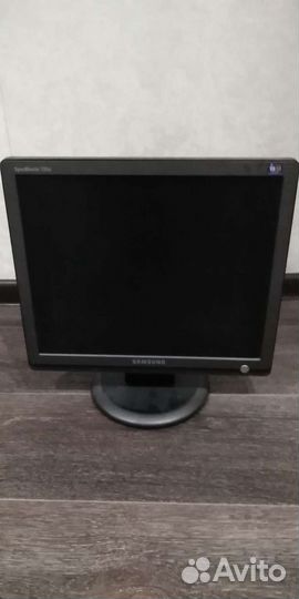 Монитор samsung