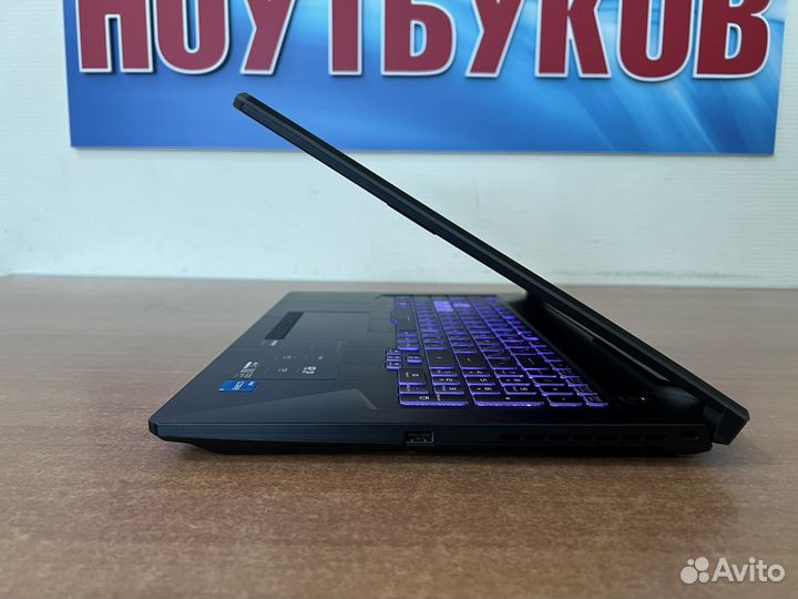 Игровой Asus 17