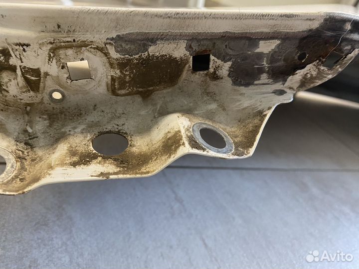 Крыло переднее левое и правое Audi A3 2012 хэтчбек