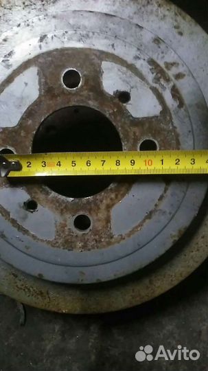 Тормозные задние барабаны+ колодки,ммс кольт,мираж
