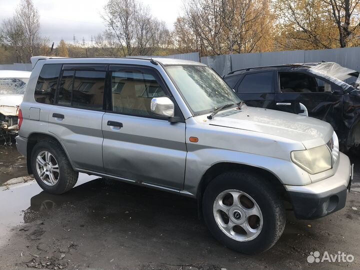 Запчасти для Mitsubishi Pajero IO 1,8 GDI 1999 г