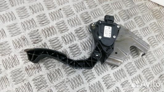 Педаль газа dacia sandero 2 (94H09NW01)