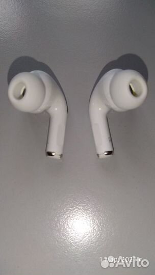 Наушники Apple