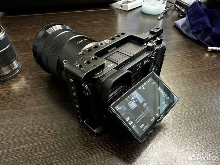 Sony a6300 + 18-105