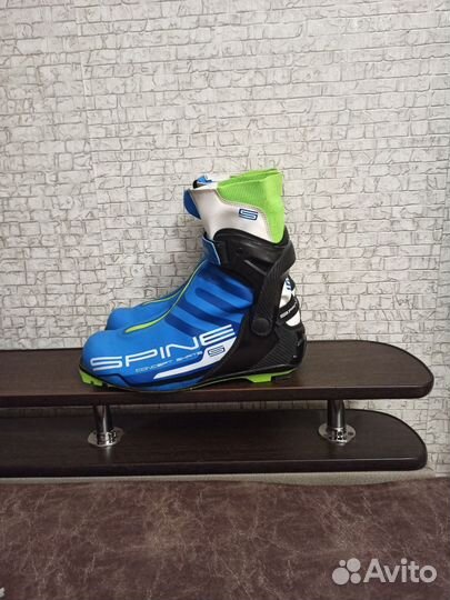 Лыжные ботинки Spine concept skate